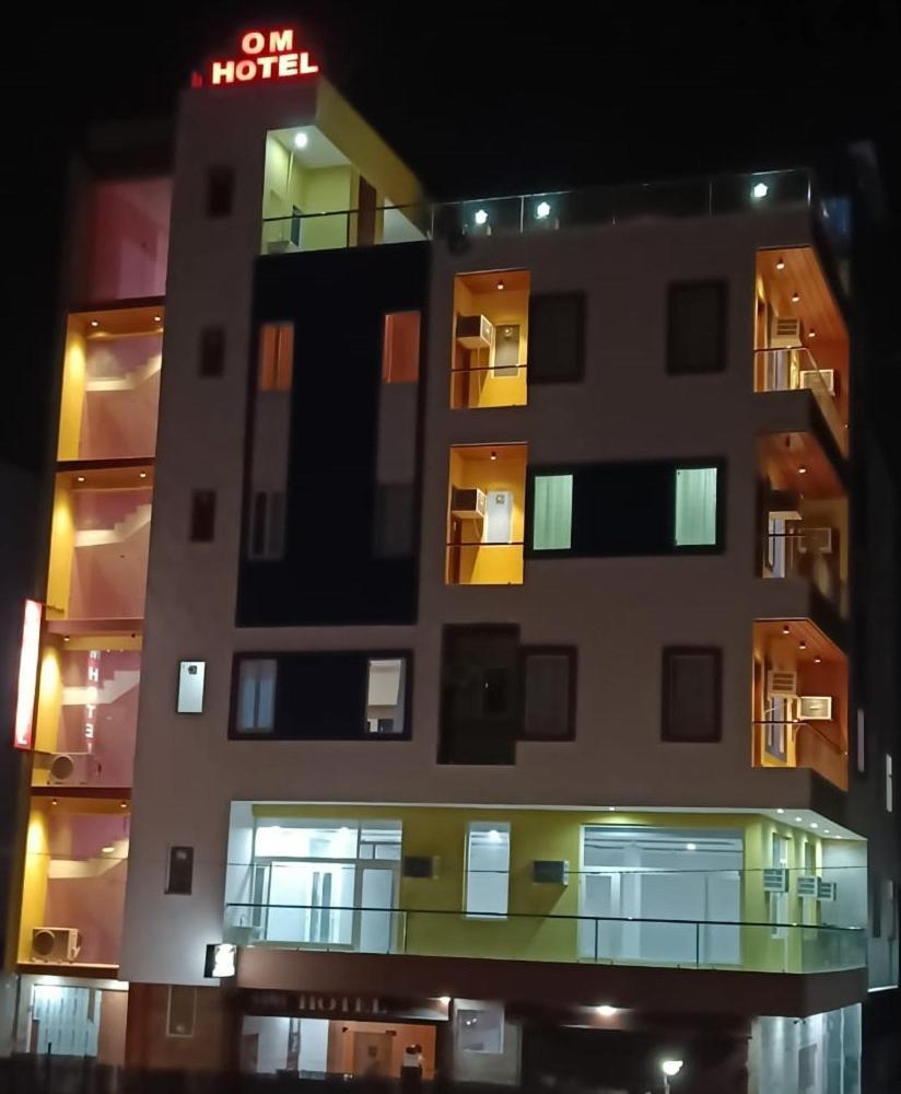 Om Hotel Rohtak Buitenkant foto