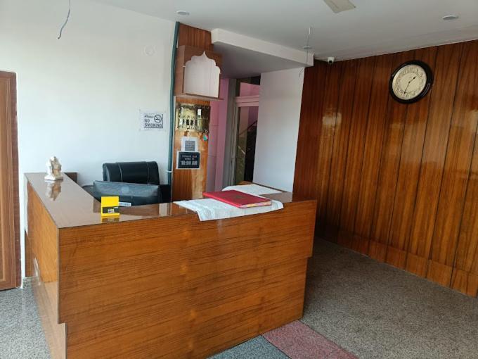 Om Hotel Rohtak Buitenkant foto